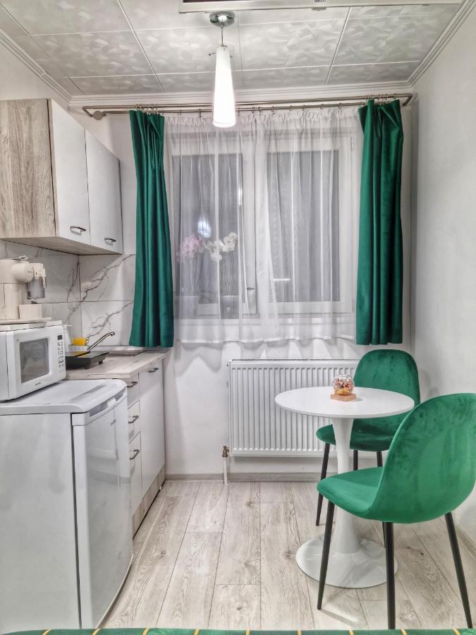 Апартаменты 15. Little Studio Бухарест Экстерьер фото